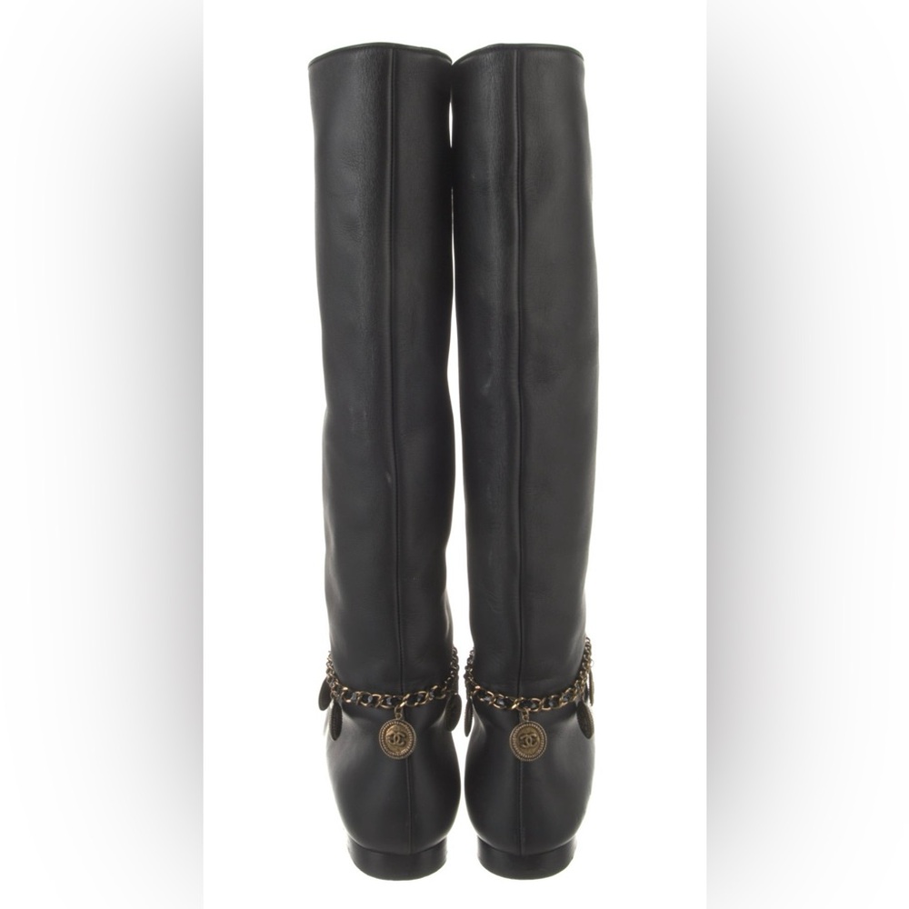 CHANEL Riding Boots 🌸 - Picture 3 of 10
